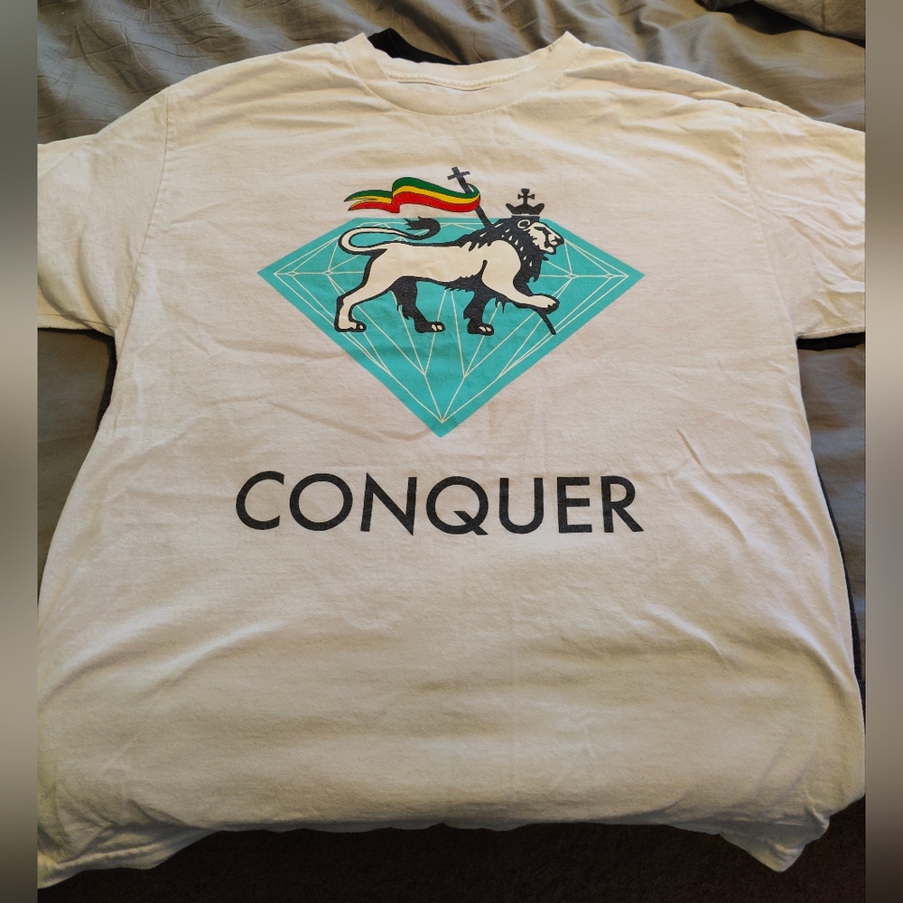 LRG t shirt